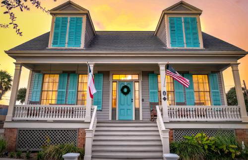 Historic 1871 Coastal Breeze with Heated Pool - Restoring Galveston - Photo 34
