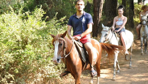 Parcourez Marmaris d'une manière différente