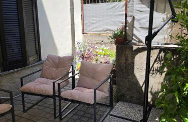 Charming Home with Private Patio near Swiss Border and Transport - Daisy, Loggiadeifiori - Photo 10
