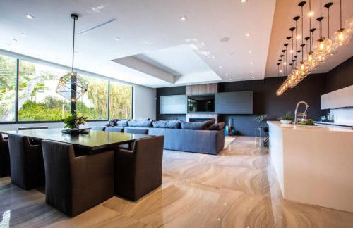 Beverly Hills Luxurious 4BR Villa with Pool and Views - Foto 11