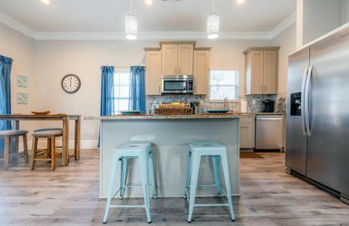 Renovated, Pet friendly, Yard, 2 Miles to Downtown - Photo 23