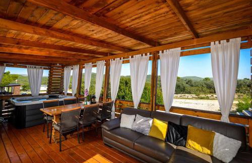 Cozy and Chic Little House with Pool Ivinj-2 - Foto 50