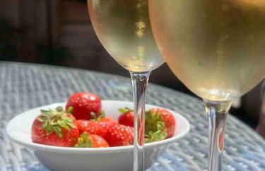 The Cottage, with Superking bed & private patio - Foto 9