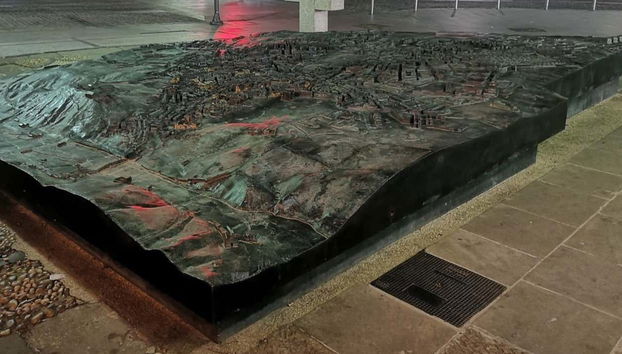 Descubriremos los secretos ocultos de la ciudad