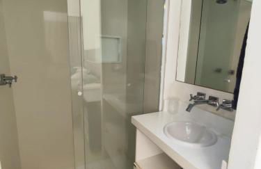 Apartamento com vista para piscina em Angra dos Reis - Condomínio com piscina, bar molhado e marina - Aluguel de Lancha no Local - Foto 5