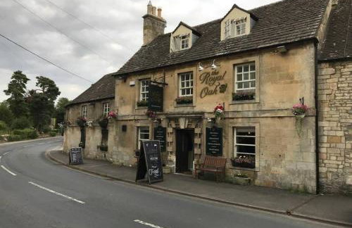 Large Stylish Luxury Cotswold Cottage - ideal for families, w/ EV charging - Foto 28