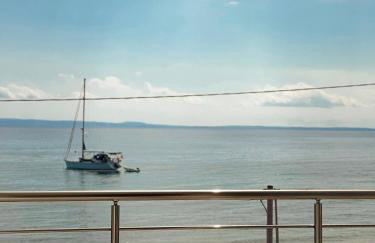 Above The Sea Luxury Apartment - Photo 18