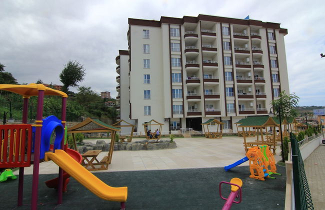 Royal Life Residence - Photo 30