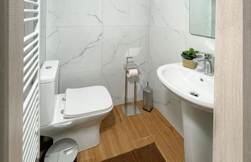 Favelas Luxury Apartments - Photo 15