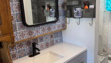 Stylish Container Home near 3 lakes and wineries - Foto 5