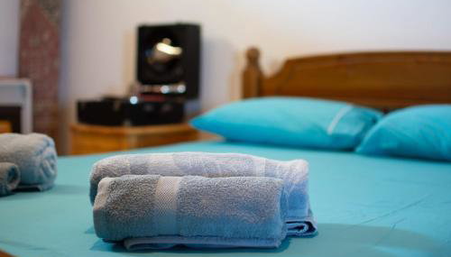 Overlooking Cheromilos - Foto 4