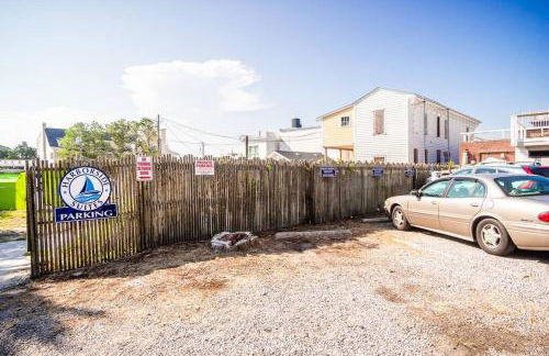 Why Knot Getaway…Rooftop with WaterView! Unit E - Foto 24