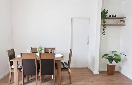 Varanda ensolarada a alguns passos do mar - Foto 5