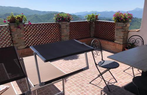 Home Holidays Crasciana, con terrazza vista sulle Alpi Apuane. - Foto 3