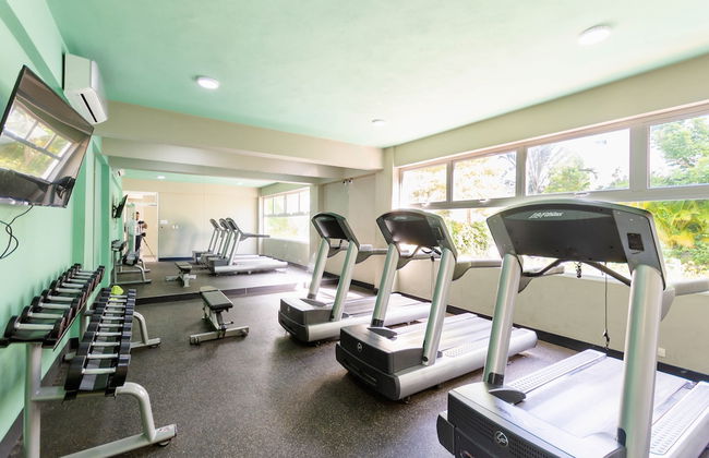 Modern Apt With free parking and AC 3brs - Foto 18