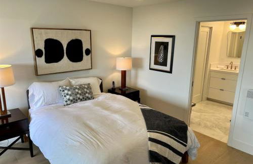 Oceanfront Fully Remodeled 2BR 2BA, Pool, Hot Tub, Gated Parking - Foto 18