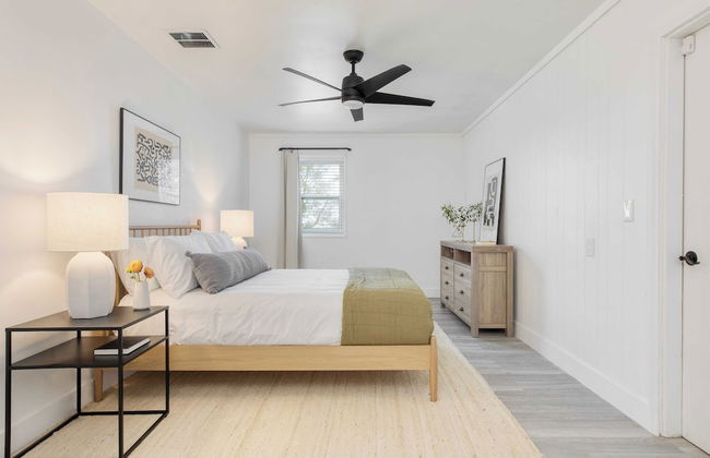 Cowboy Pool, Fire Pit, Backyard Chic Ranch Retreat Asteroid by Avantstay - Foto 11