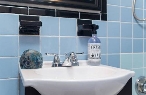 Downtown Boston Studio Central Location Famous Nightlife Chinatown with Bed Full of Promises! - Foto 15