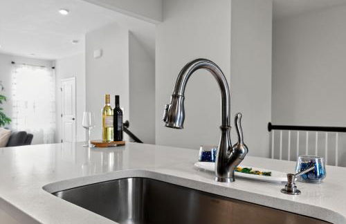 Capernaum Sanctuary - Minutes from Fenton, WakeMed, UNC Rex, RDU, RTP & Downtown - Foto 17