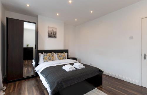 Pass the Keys 2BR House Garden Sleeps 6 Elizabeth Line - Foto 29