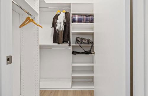 Sunset Duo 2 bedroom Charm with FREE Parking - Foto 5