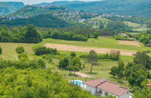 Amazing Home In Strped With Wifi - Photo 2