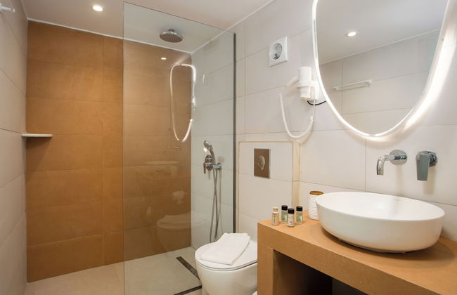 Stay Helios - Aparts & Pool Suites - Photo 53