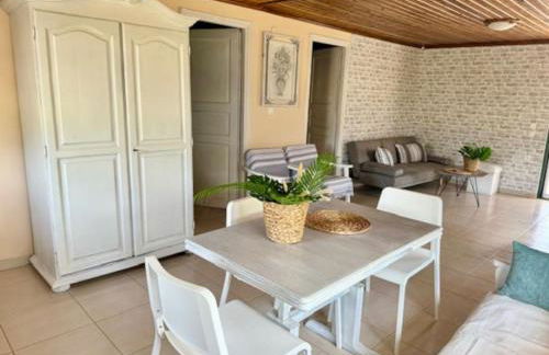 Menƴ's Azure Escape - Foto 2