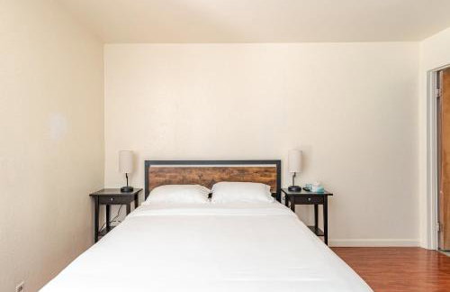 Modern & Cozy 2 Bedroom 2 Bathroom Sofabed Suite - Foto 13