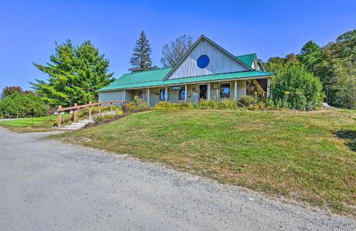 Cozy Apt with Hot Tub and Deck, 10 Mi to Stowe Resort! - Foto 27