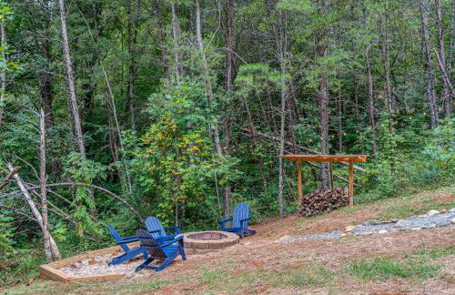 1 bedroom with a loft and hot tub cabin 45 minutes to Asheville - Foto 42