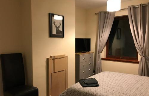 No 5 Newly refurbished 4 bedroom house - Foto 12