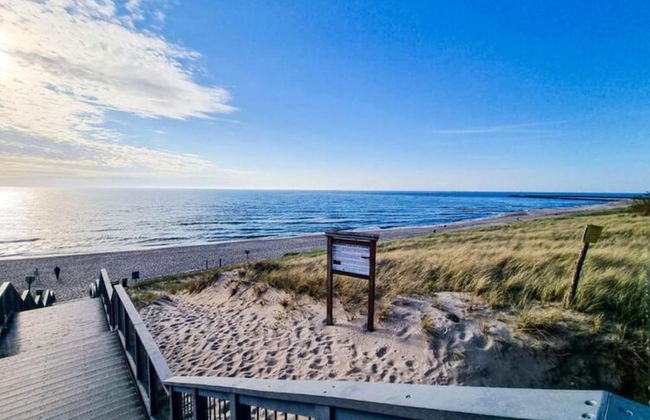 Unique Apartment With a Balcony in Darlowko - Photo 26