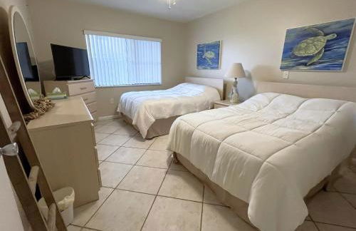 Beachside Condo in Cocoa Beach, Florida - 125 Feet to Beach! - Foto 10