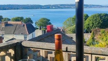 Fishermen's cottage with log burner, 2 bathrooms & sea views from garden terraces - Foto 5