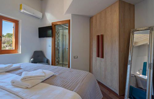 Villa Delfini - Elevated Sea Views by etouri - Foto 24