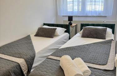 Natura Lux Holiday House with Pool and Jacuzzi - Foto 21