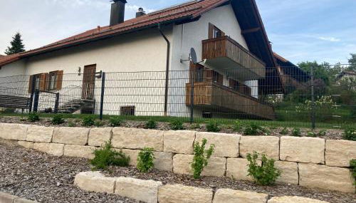 Körners Ferienwohnung am Fuße des Voithenbergs - Photo 1