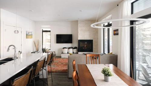 Riverfront Patio - Hot Tub - Luxe Silverthorne - Foto 2