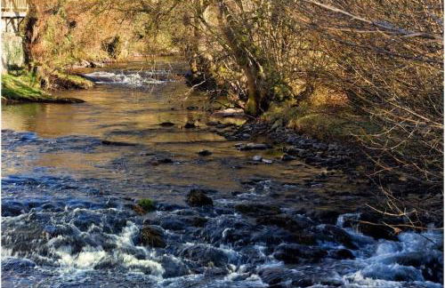 River Cottage Brecon: Hot Tub, Fire, Balcony, Wifi - Photo 27