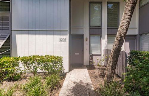 1205 PD Experience Coastal Charm in this Townhome - Foto 31