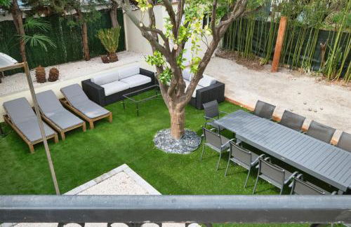 VILLA DES PERGOLAS -6 Bdrs - 5 bathrs -Parking -Jardin -JACUZZI -TRAMstation , 10 min beach - Foto 27