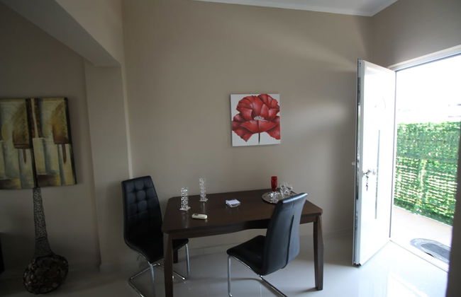 Christa's Home near ATH Airport - Foto 16