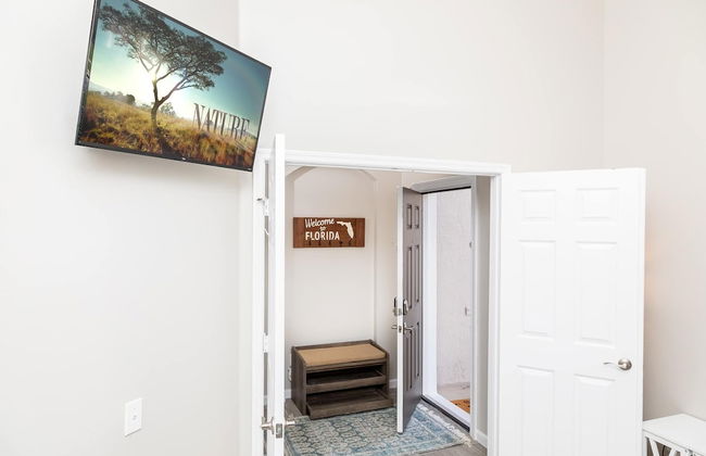 Mickey's Hide Away Screened-in Pool - Foto 53