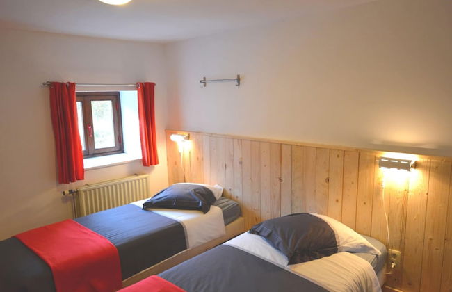 Rustic Farmhouse With Pool - Photo 5