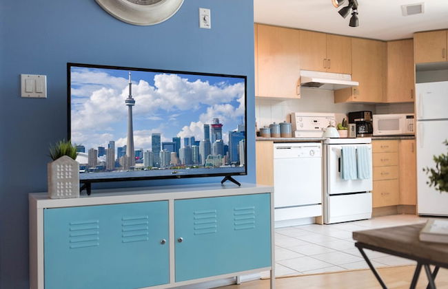 QuickStay CN Tower View Condo in Fort York - Foto 49