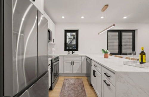 Modern Coastal City Stay Waterfront and Airport - Foto 9