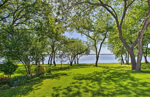 Lake-View Rowlett Escape with Fire Pit and Games! - Foto 6