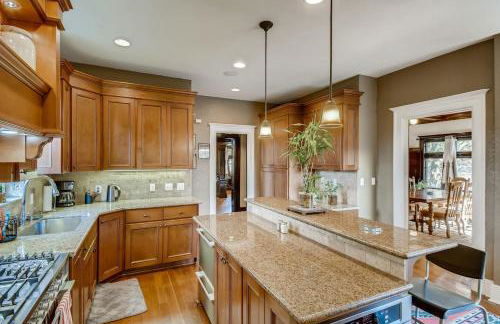 Historic Mott Sisters Style Salon-Near Moda Center - Foto 33