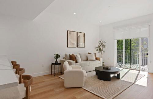 Luxurious 2BR Apartment in heart of Silicon Valley - Photo 9